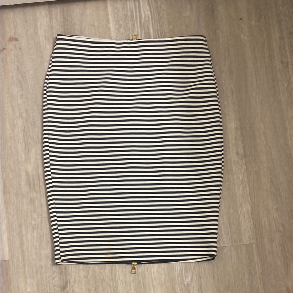 Guess Black and White Pencil Skirt Knee-Length